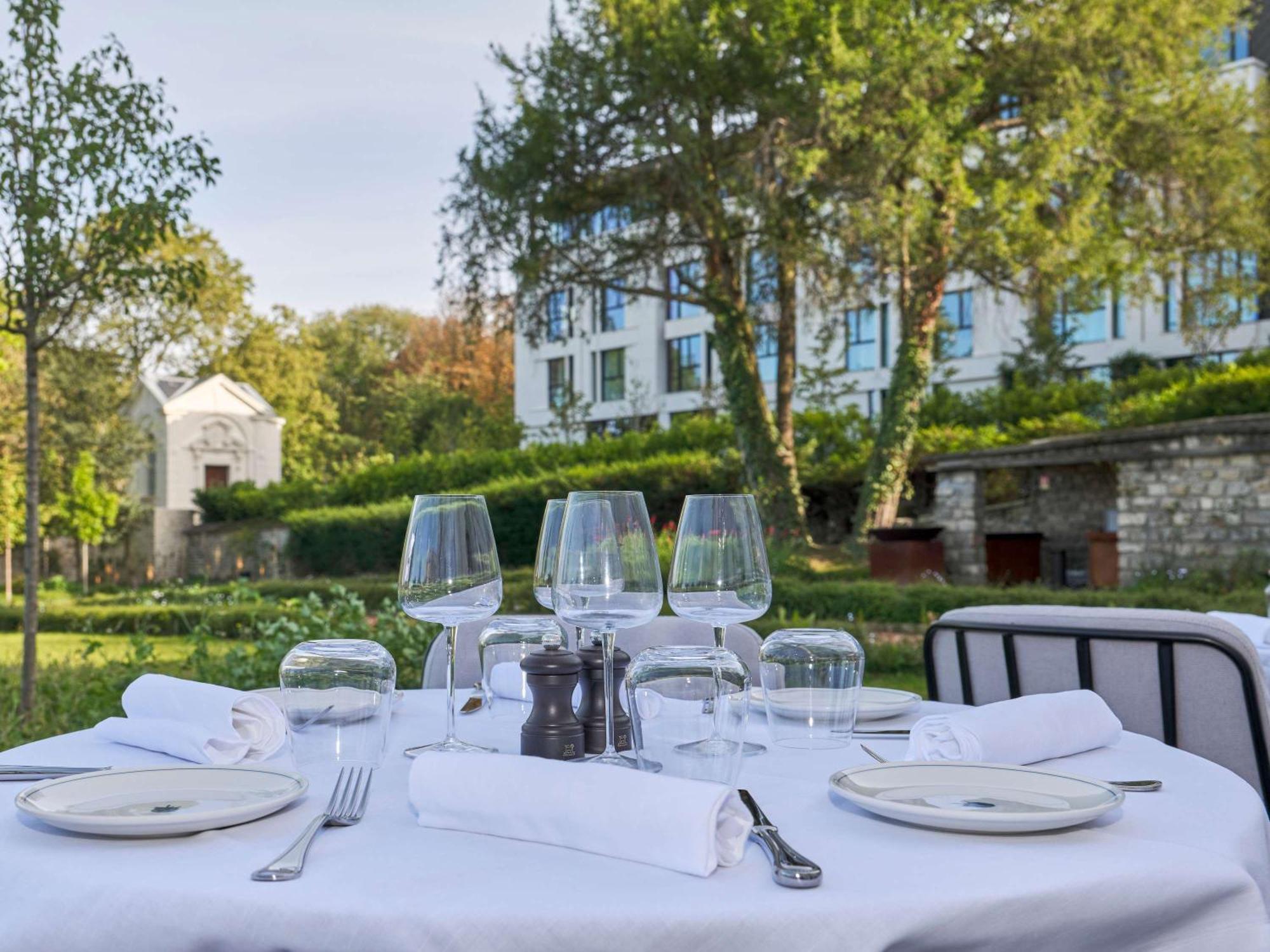 Domaine De La Reine Margot Paris-Issy - Mgallery Collection Issy-les-Moulineaux Bagian luar foto